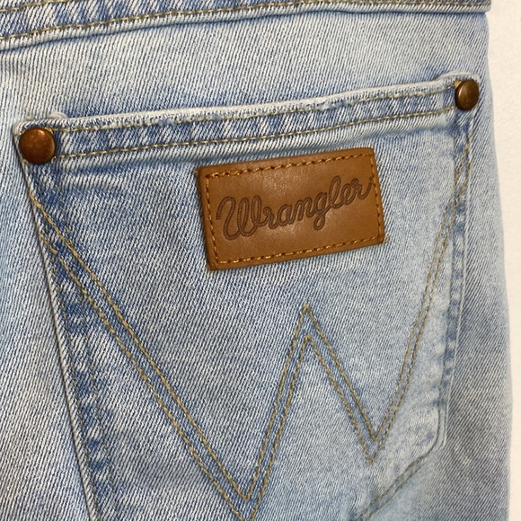 Wrangler | Heritage Fit - Light Blue Denim Jeans - 30 - Picture 5 of 8